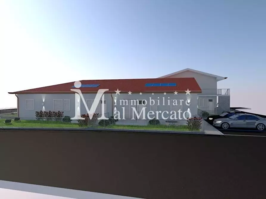 Immagine 1 di Villetta a schiera in vendita  a Massarosa