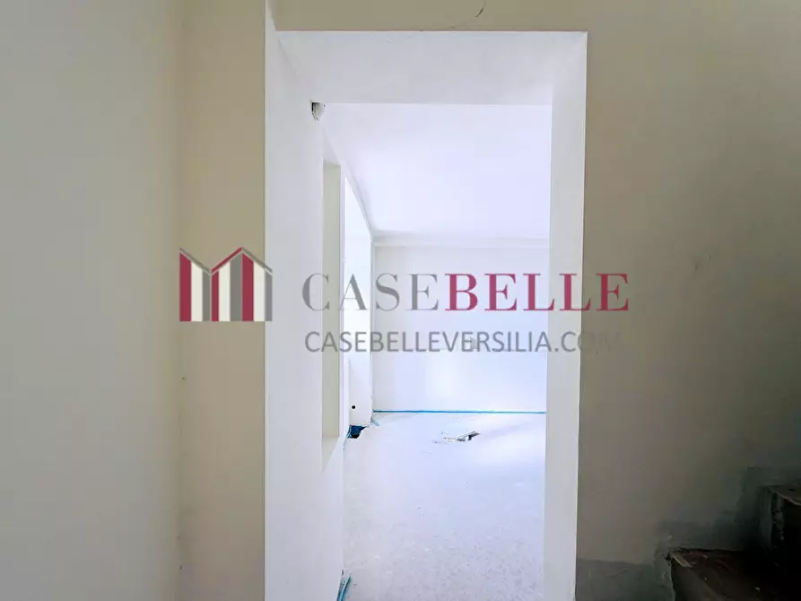 Immagine 20 di Casa bifamiliare in vendita  a Camaiore