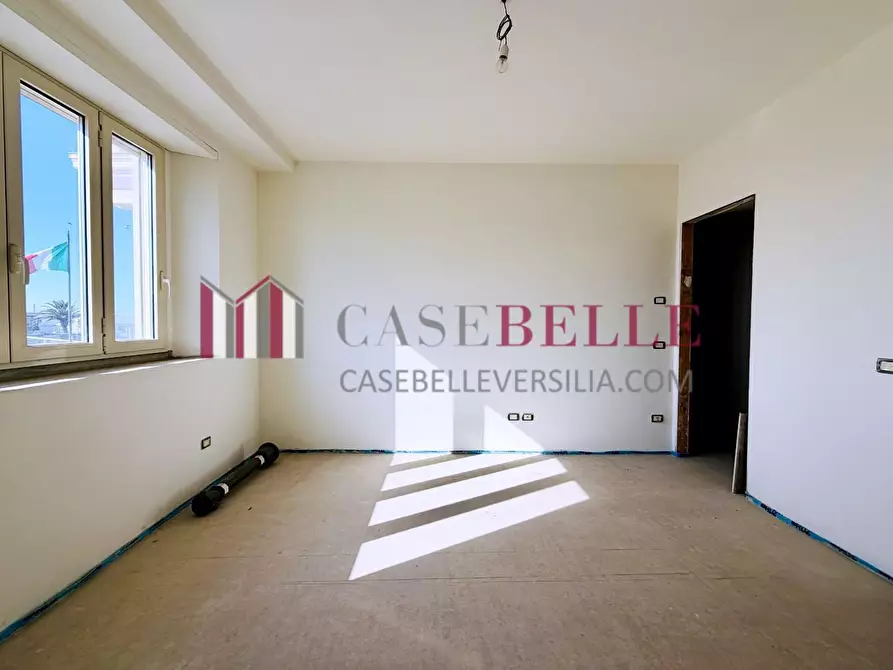 Immagine 15 di Casa bifamiliare in vendita  a Camaiore