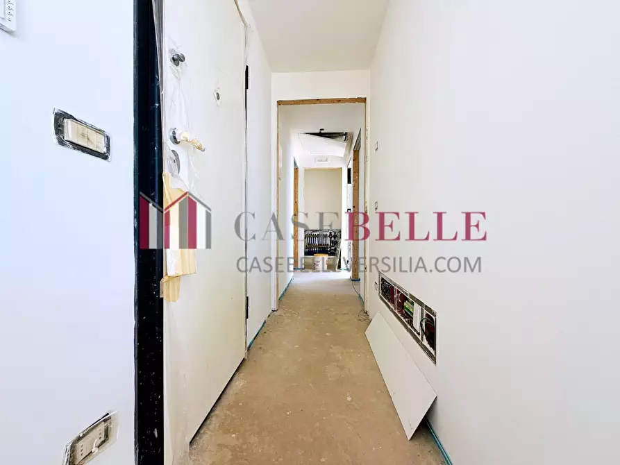 Immagine 6 di Casa bifamiliare in vendita  a Camaiore