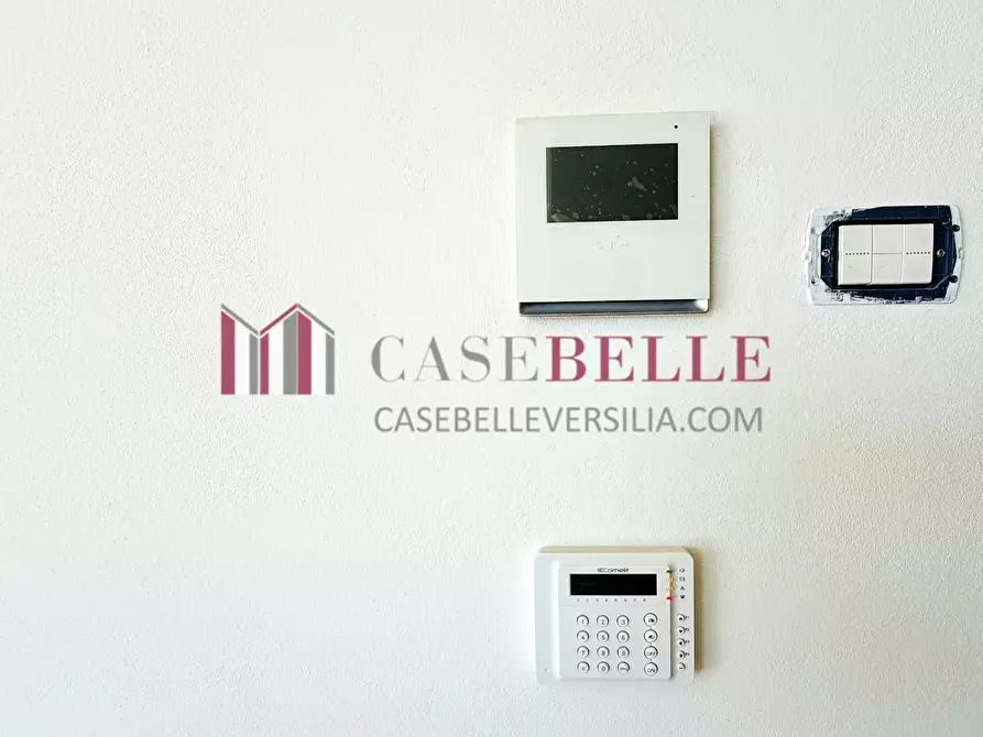 Immagine 25 di Casa bifamiliare in vendita  a Camaiore