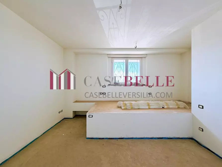Immagine 9 di Casa bifamiliare in vendita  a Camaiore