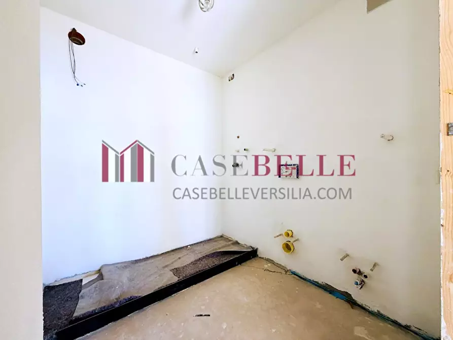 Immagine 16 di Casa bifamiliare in vendita  a Camaiore