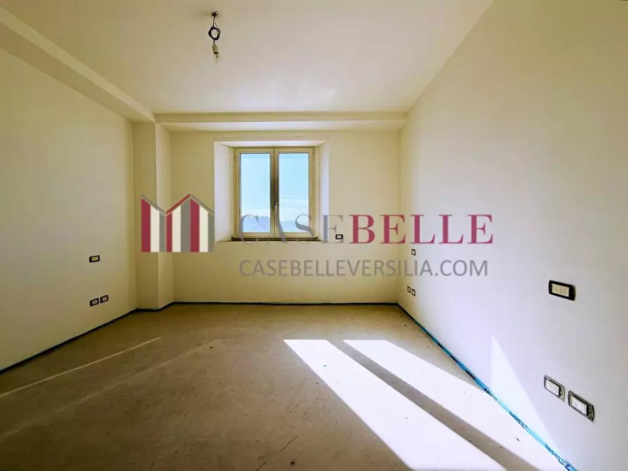 Immagine 13 di Appartamento in vendita  a Camaiore