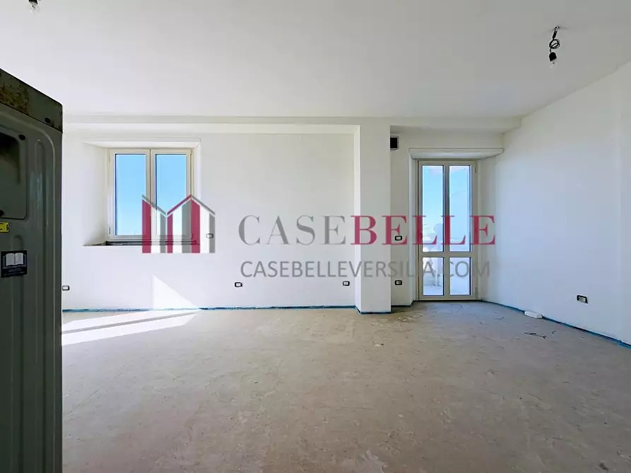 Immagine 2 di Appartamento in vendita  a Camaiore