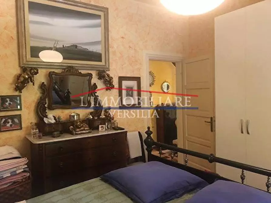 Immagine 16 di Villa in vendita  a Massa