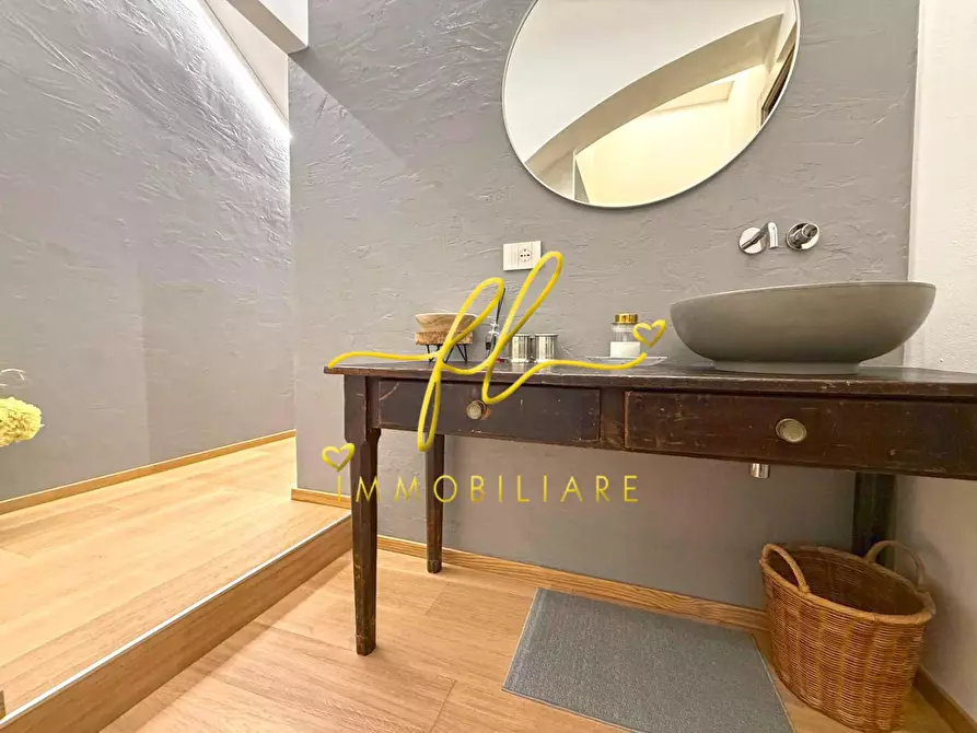 Immagine 27 di Appartamento in vendita  a Casale Marittimo