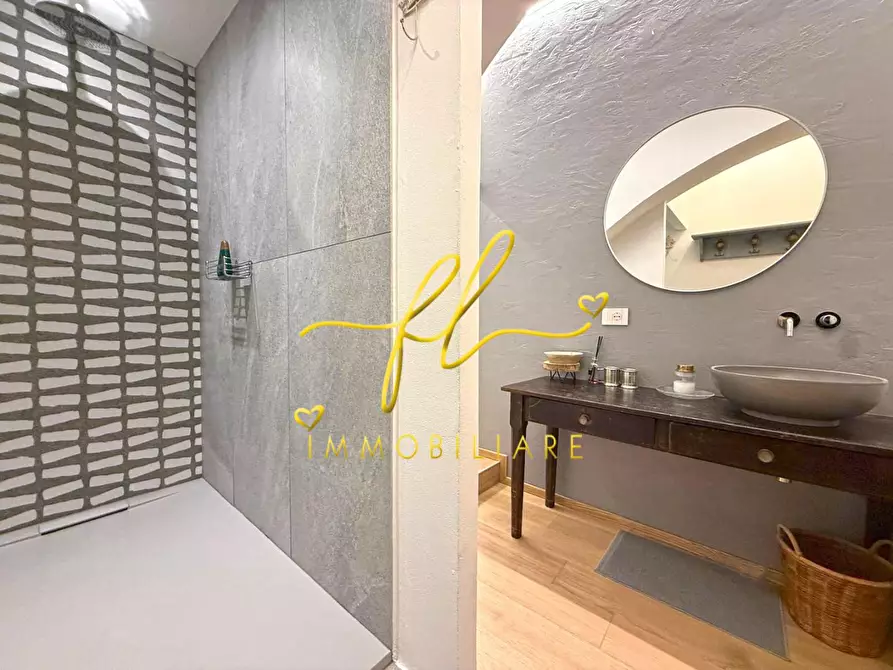 Immagine 30 di Appartamento in vendita  a Casale Marittimo