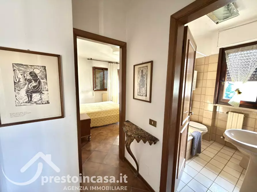 Immagine 10 di Appartamento in vendita  a Massarosa