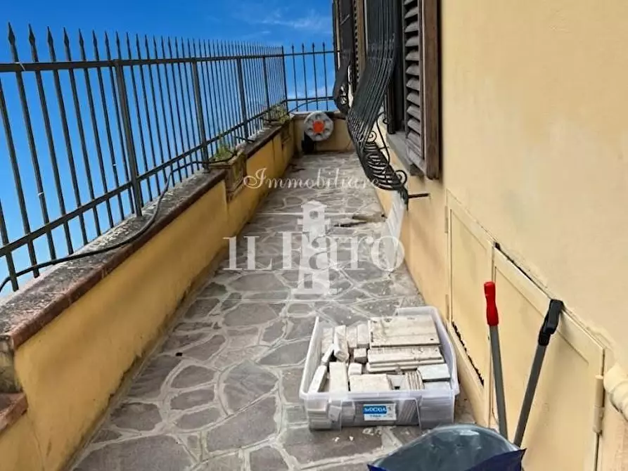 Immagine 1 di Terratetto in vendita  a Signa