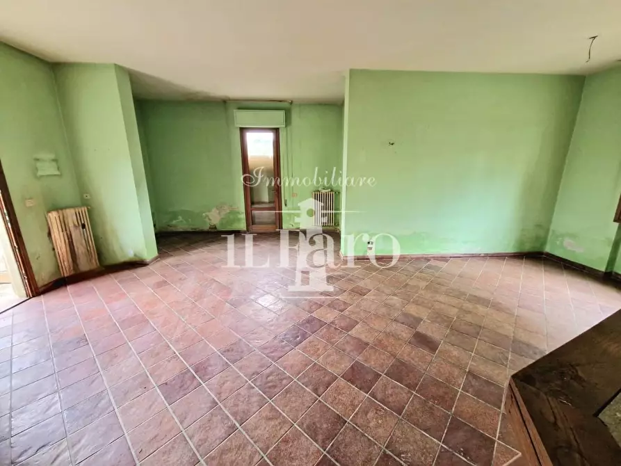 Immagine 12 di Villa in vendita  a Campi Bisenzio
