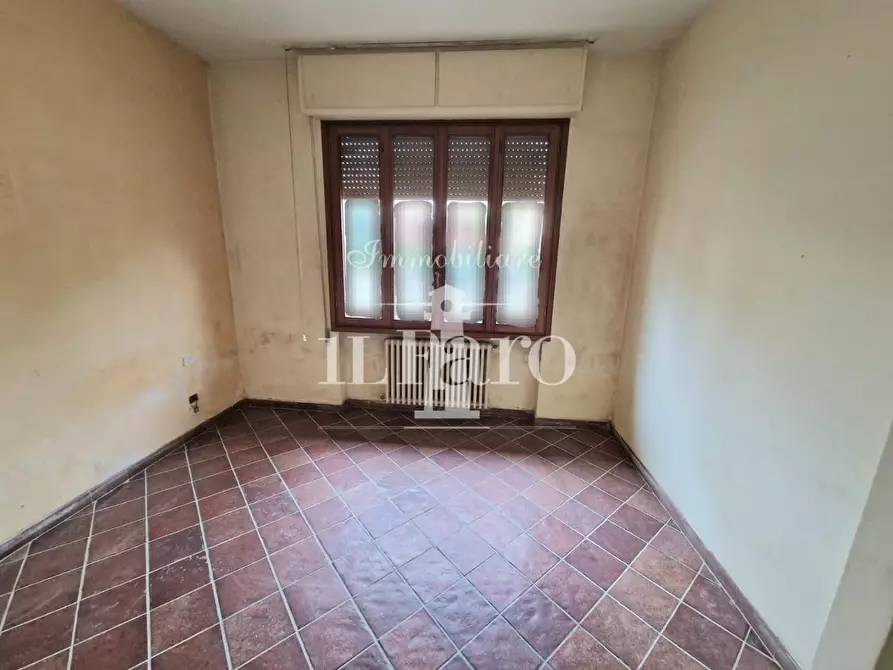 Immagine 17 di Villa in vendita  a Campi Bisenzio