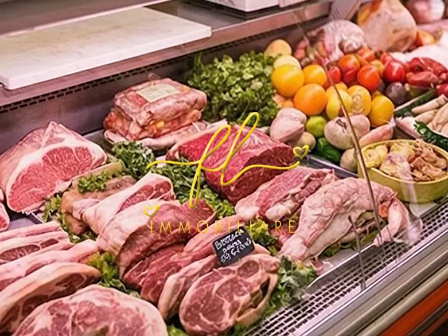 Immagine 4 di Attività commerciale in vendita  a Cecina