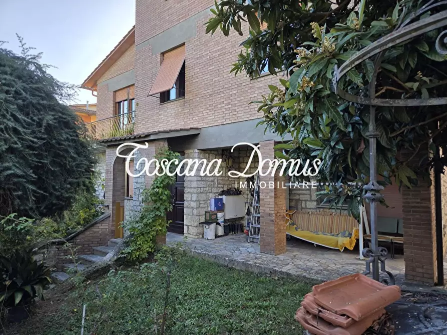 Immagine 1 di Casa bifamiliare in vendita  a Monteriggioni