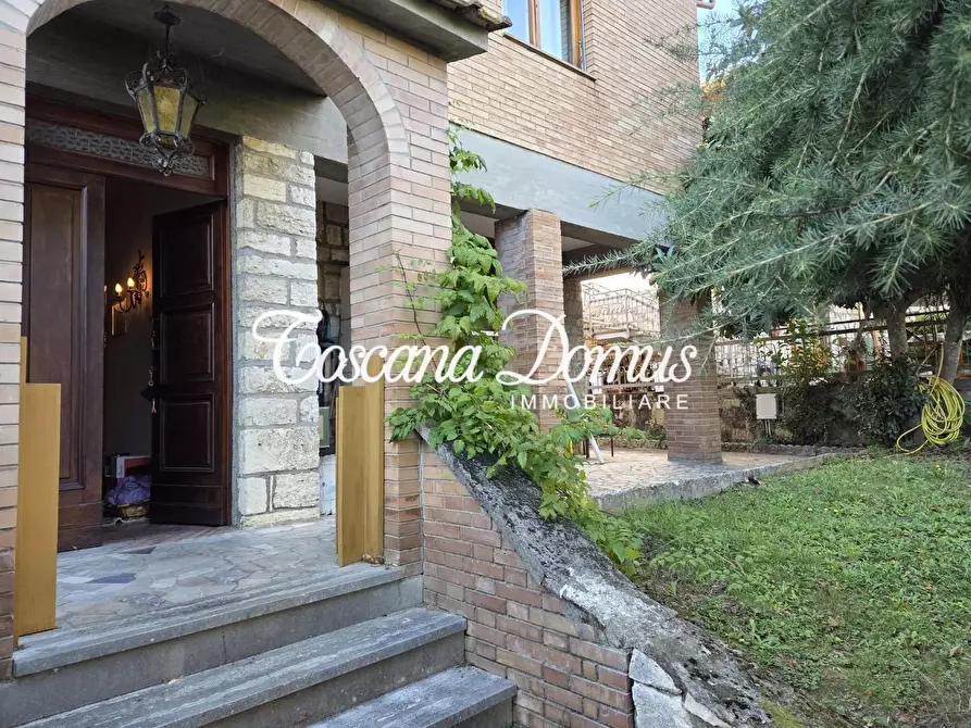 Immagine 3 di Casa bifamiliare in vendita  a Monteriggioni