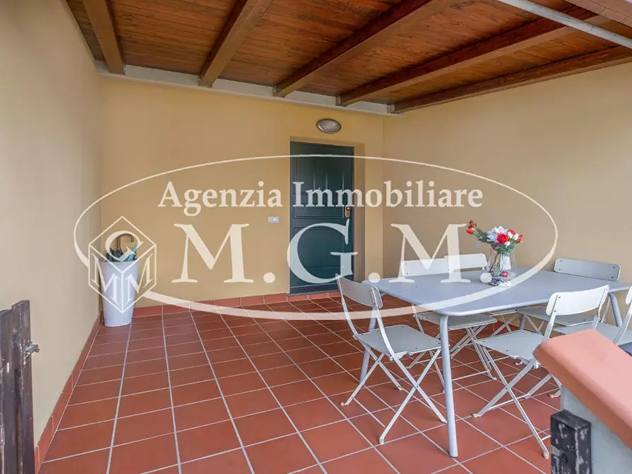 Immagine 11 di Appartamento in vendita  a Bientina