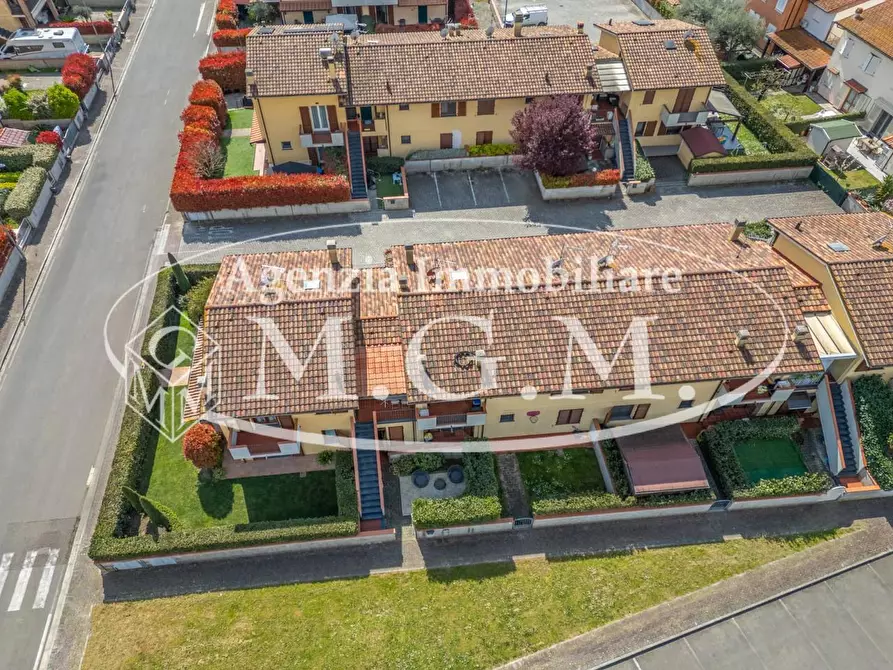 Immagine 34 di Appartamento in vendita  a Bientina