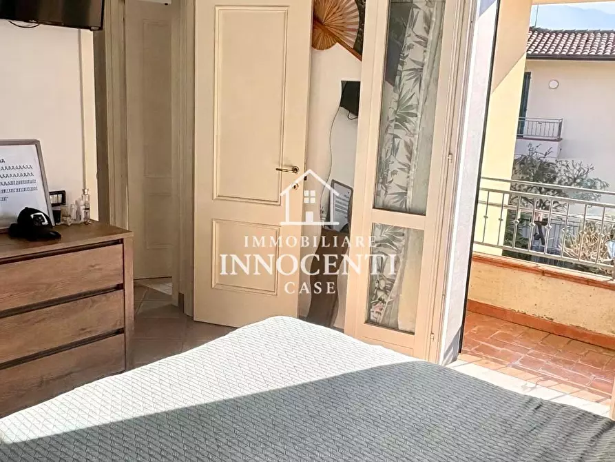 Immagine 13 di Villetta a schiera in vendita  a Massa