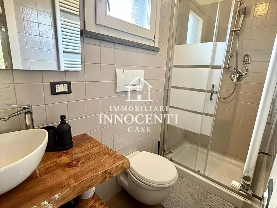 Immagine 10 di Villetta a schiera in vendita  a Massa