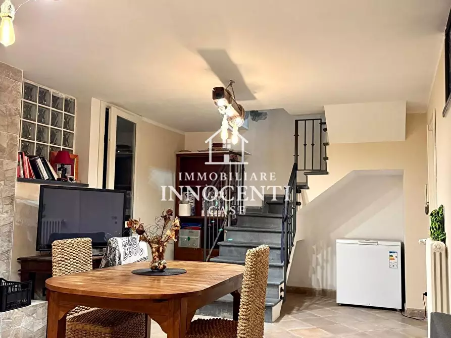 Immagine 19 di Villetta a schiera in vendita  a Massa