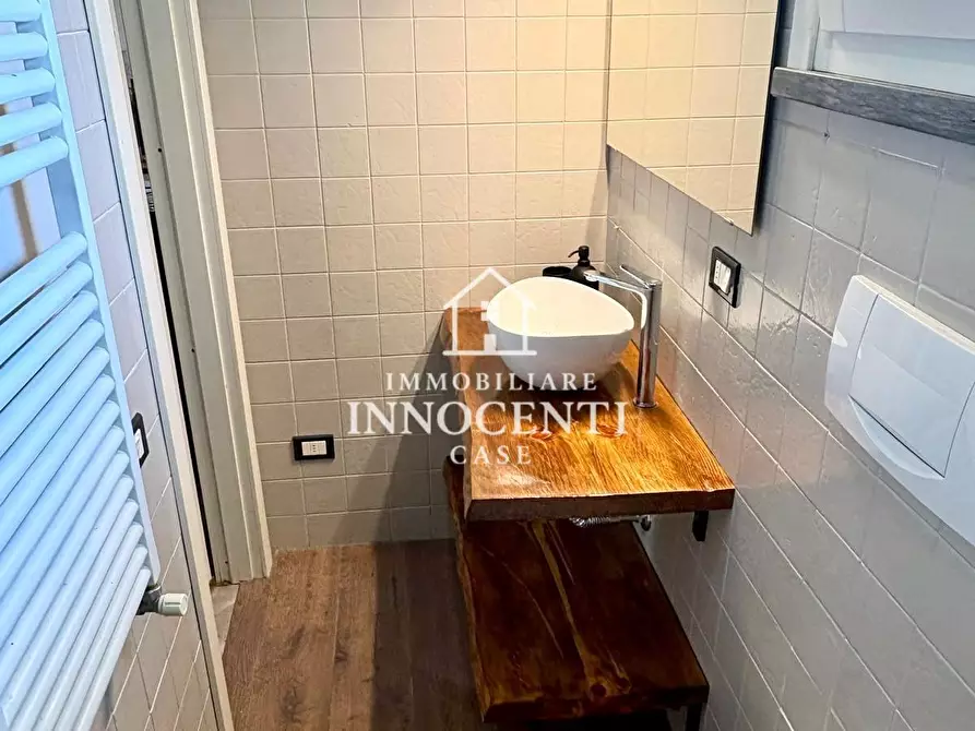 Immagine 9 di Villetta a schiera in vendita  a Massa