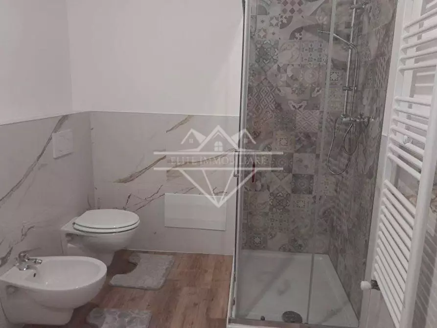 Immagine 10 di Appartamento in affitto  a Carrara