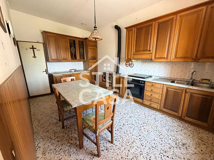 Immagine 39 di Villa in vendita  a Altopascio