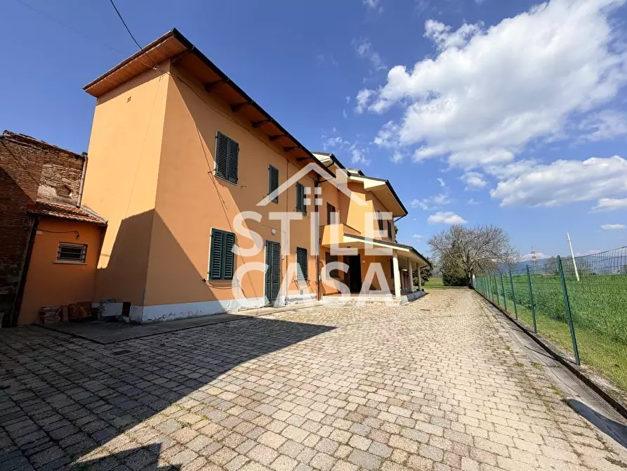 Immagine 34 di Villa in vendita  a Altopascio