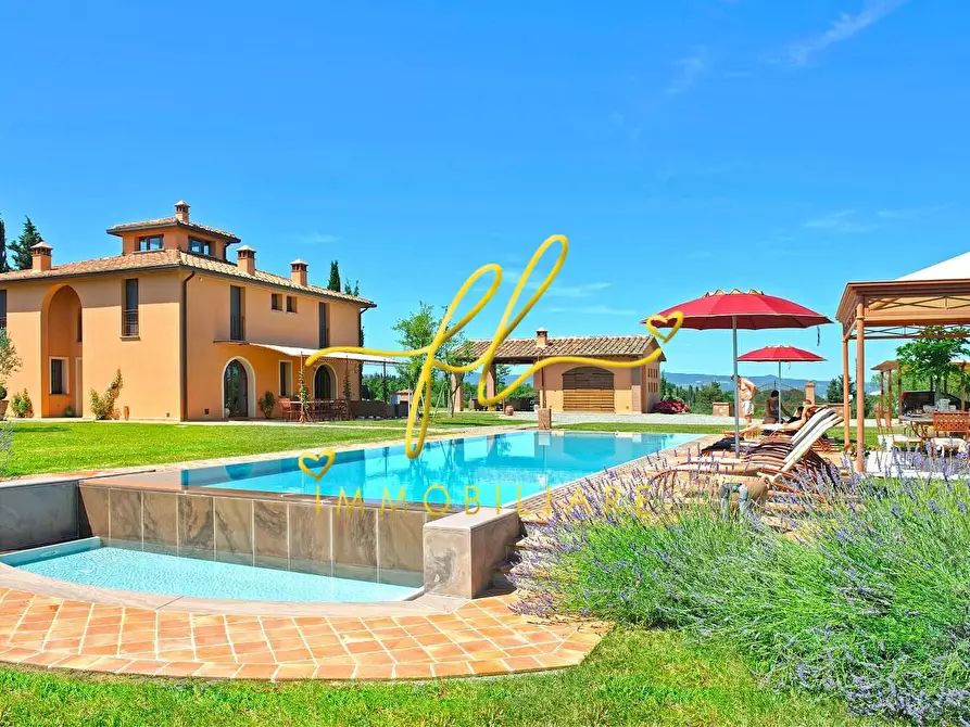 Immagine 7 di Villa in vendita  a Peccioli