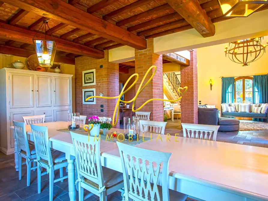 Immagine 25 di Villa in vendita  a Peccioli