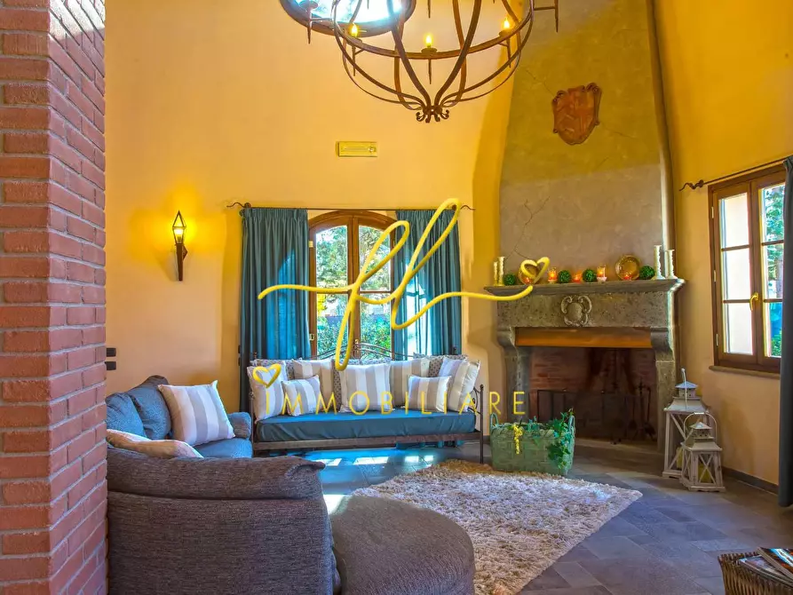 Immagine 33 di Villa in vendita  a Peccioli