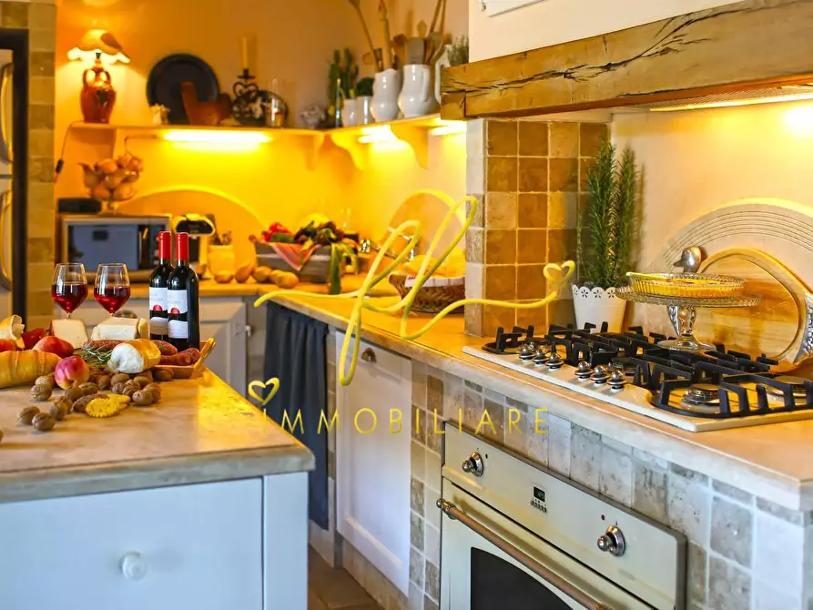 Immagine 17 di Villa in vendita  a Peccioli