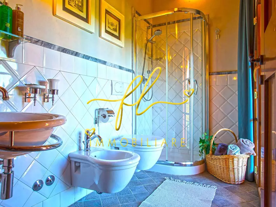 Immagine 41 di Villa in vendita  a Peccioli