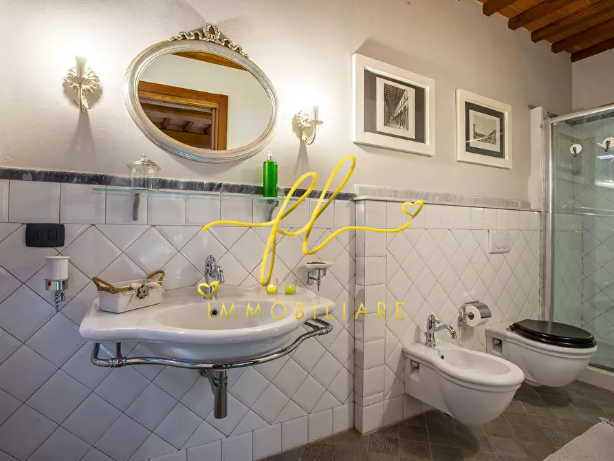 Immagine 46 di Villa in vendita  a Peccioli