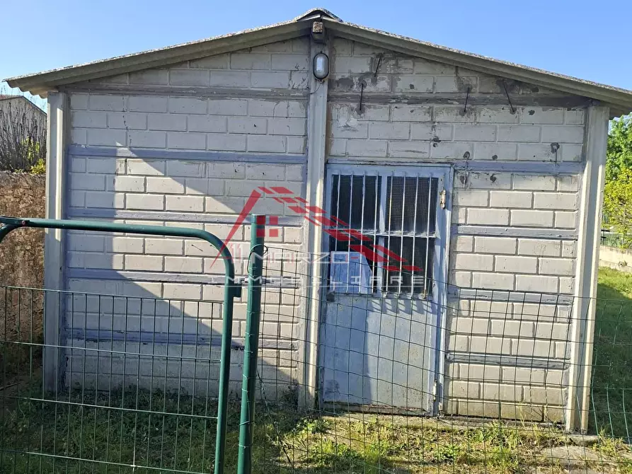 Immagine 5 di Magazzino in vendita  a Cascina