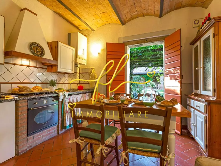 Immagine 27 di Agriturismo in vendita  a Peccioli