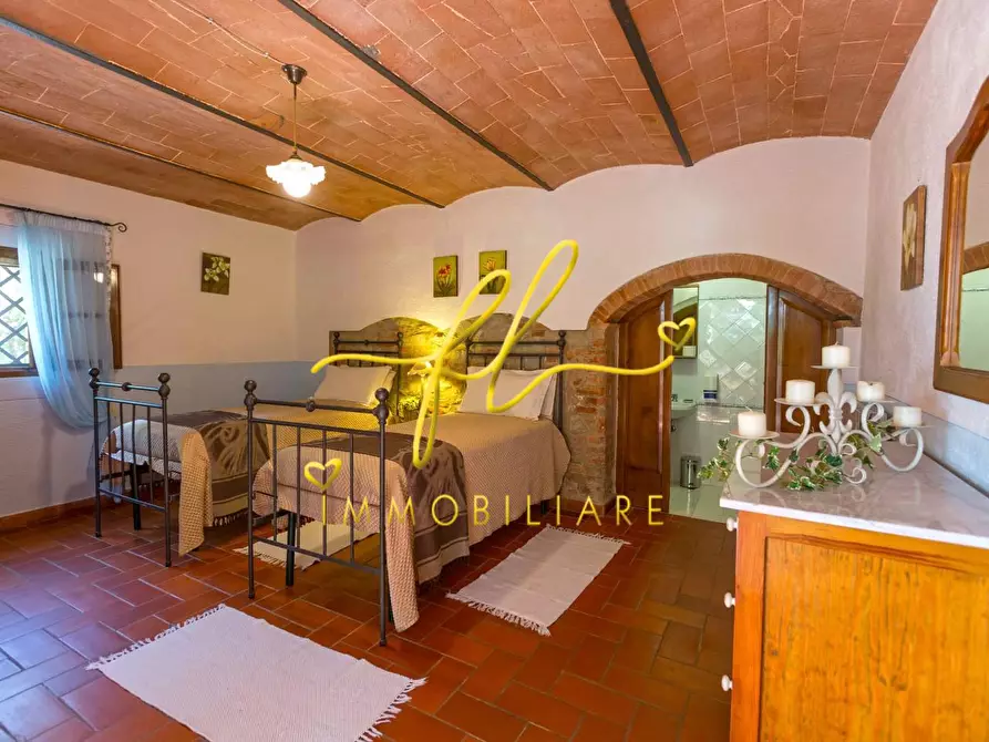 Immagine 33 di Agriturismo in vendita  a Peccioli
