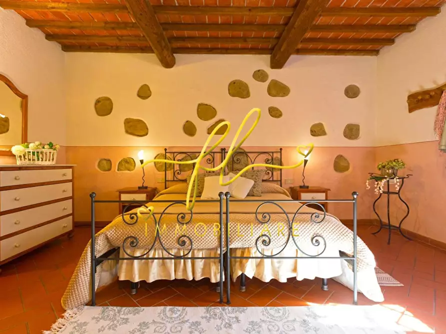 Immagine 30 di Agriturismo in vendita  a Peccioli