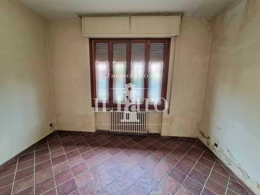 Immagine 14 di Appartamento in vendita  a Campi Bisenzio