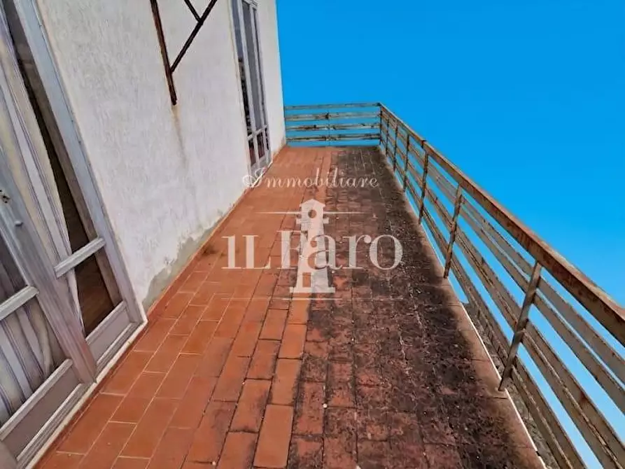Immagine 17 di Appartamento in vendita  a Campi Bisenzio