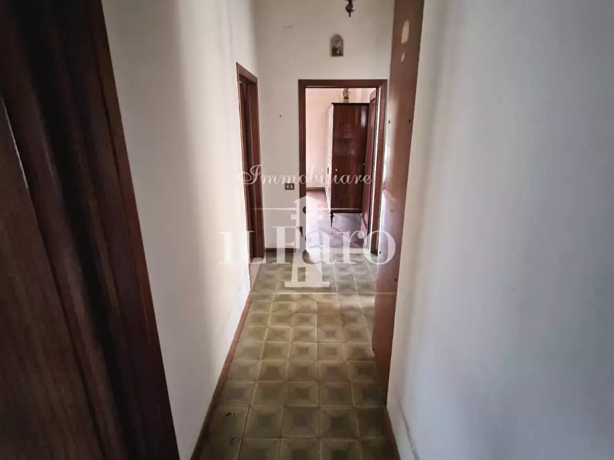 Immagine 8 di Appartamento in vendita  a Campi Bisenzio
