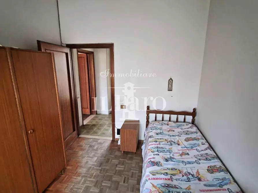 Immagine 13 di Appartamento in vendita  a Campi Bisenzio