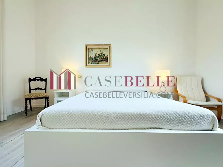 Immagine 13 di Casa indipendente in affitto  a Forte Dei Marmi