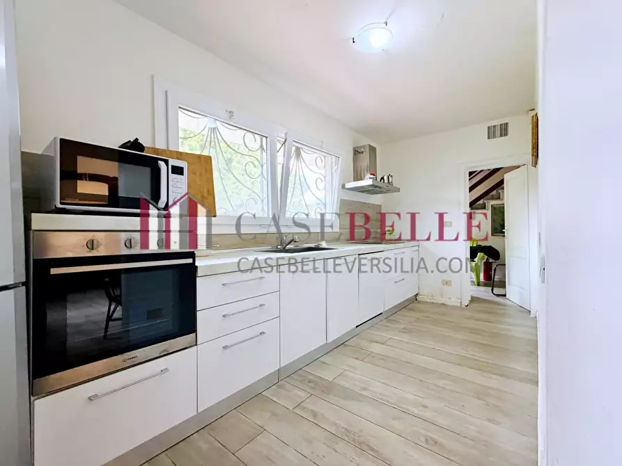 Immagine 6 di Casa indipendente in affitto  a Forte Dei Marmi