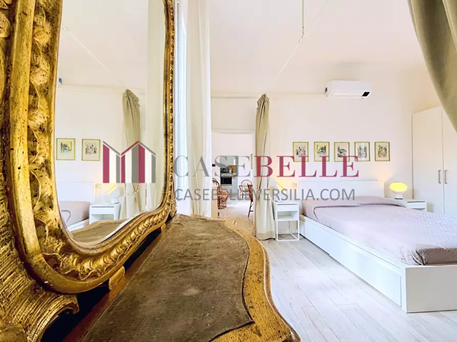 Immagine 19 di Casa indipendente in affitto  a Forte Dei Marmi