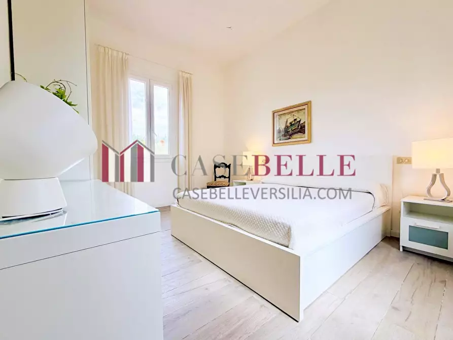 Immagine 12 di Casa indipendente in affitto  a Forte Dei Marmi
