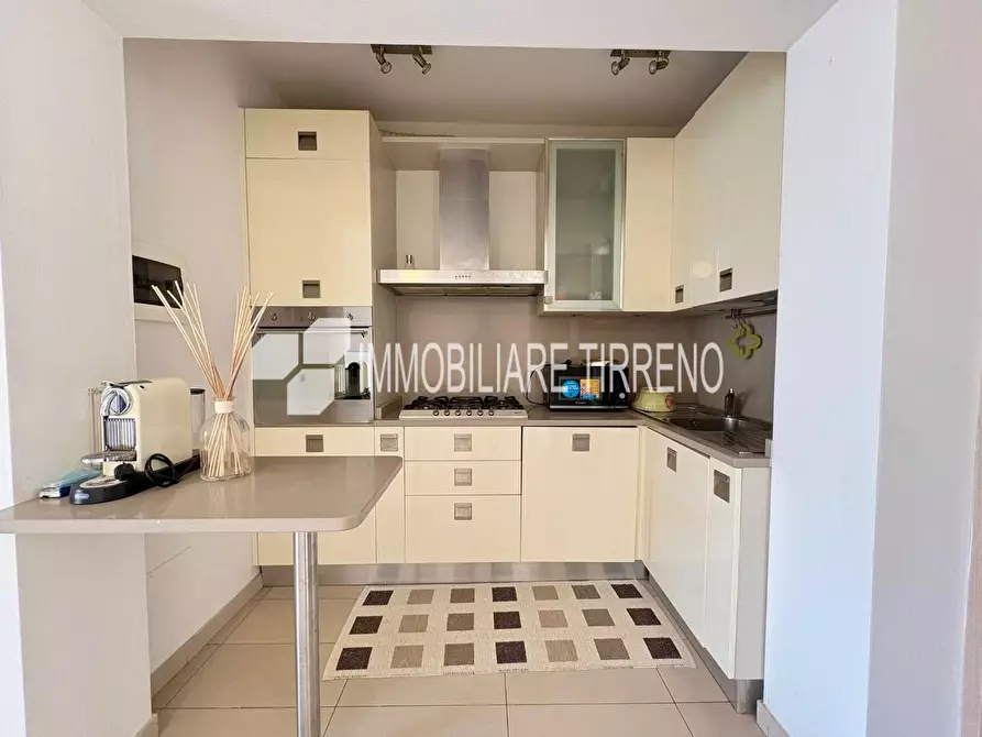 Immagine 6 di Appartamento in vendita  a Massa