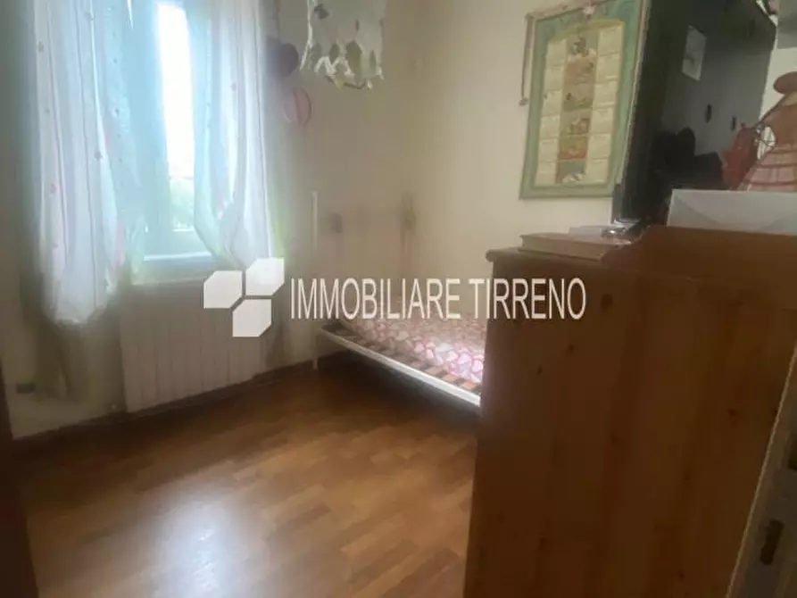 Immagine 11 di Appartamento in vendita  a Massa