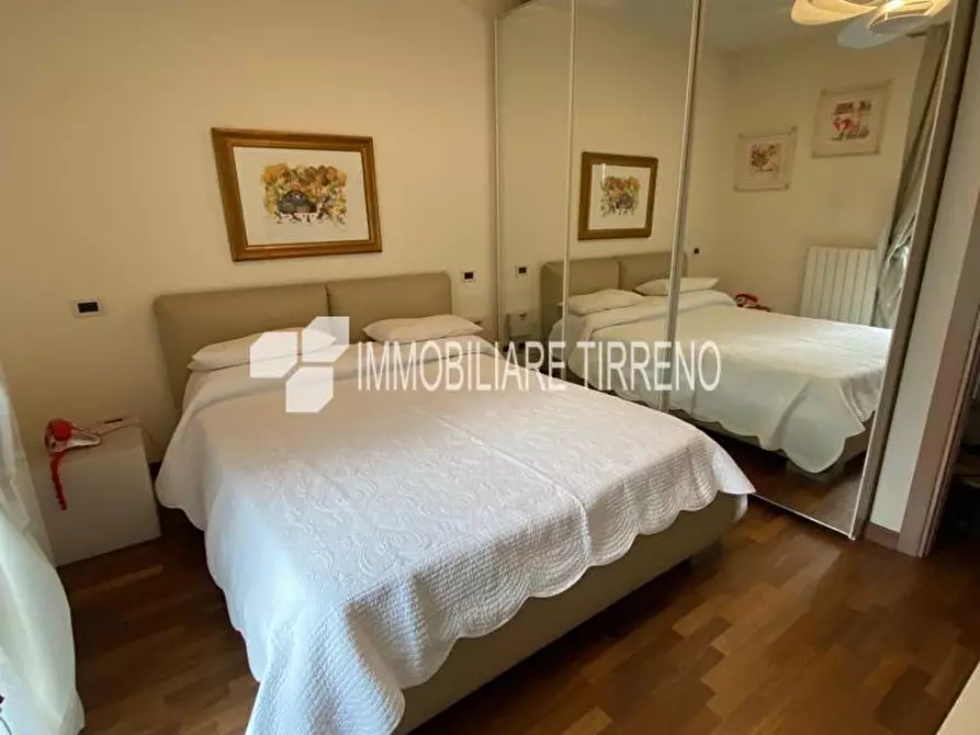 Immagine 10 di Appartamento in vendita  a Massa