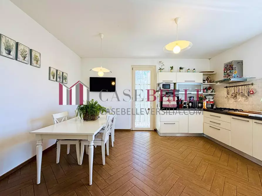 Immagine 11 di Casa indipendente in vendita  a Camaiore